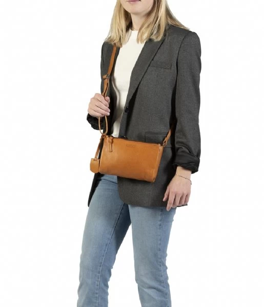 BURKELY Just Jolie Double Zip Crossbody Bag Cinnamon Cognac 2 BURKELY Just Jolie Double Zip Crossbody Bag Cinnamon Cognac - Afbeelding 2