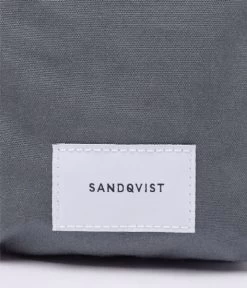 Sandqvist Sixten Vegan Dark Slate With Navy Webbing -Mode Tas SQA2000 3 600