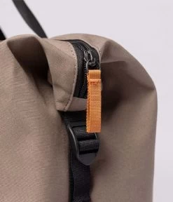 Sandqvist Sture Fossil With Black Webbing 5 Sandqvist Sture Fossil With Black Webbing -Mode Tas STURE Fossil with Black webbing SQA2005 5 600