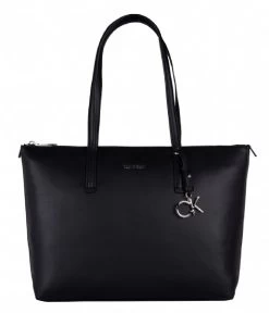 Calvin Klein Ck Must Shopper Md Ck Black