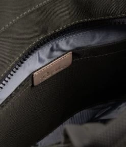 Akami Tote Moss/Sand -Mode Tas resfeber akami moss sand inside 600